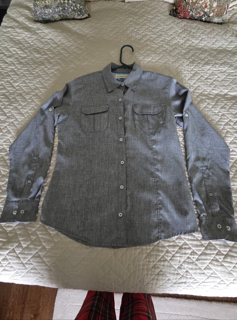 Woman's Long-Sleeve Adventure Button-Up Shirt - Gray